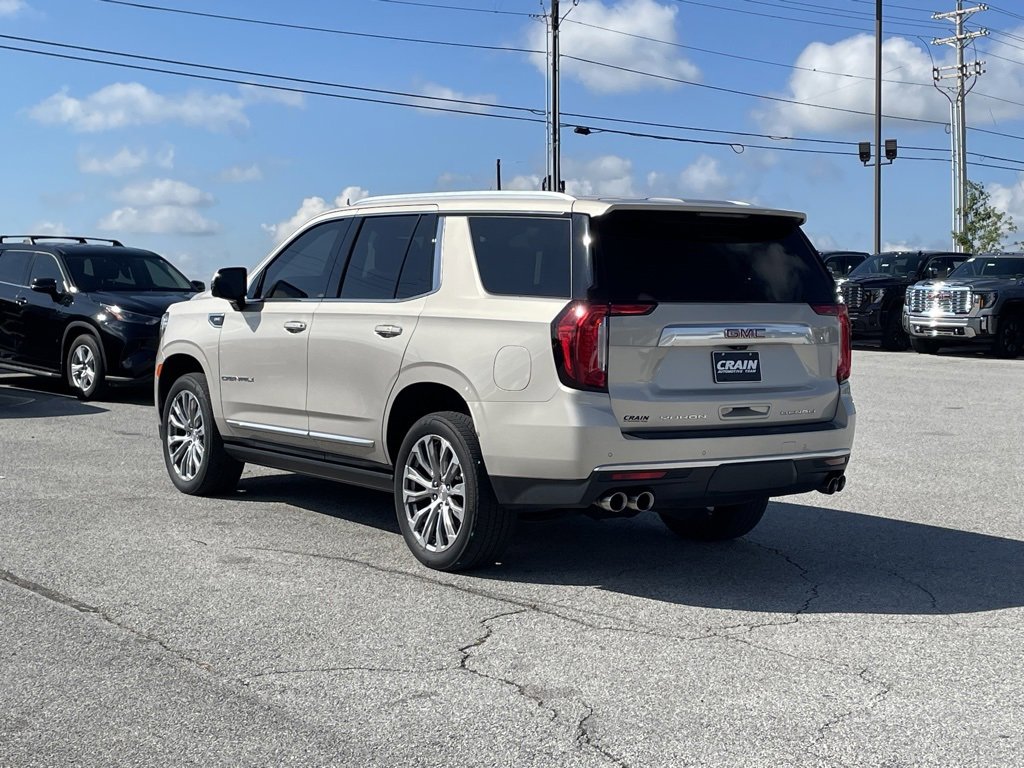 Used 2021 GMC Yukon Denali w/ Denali Premium Package image 5