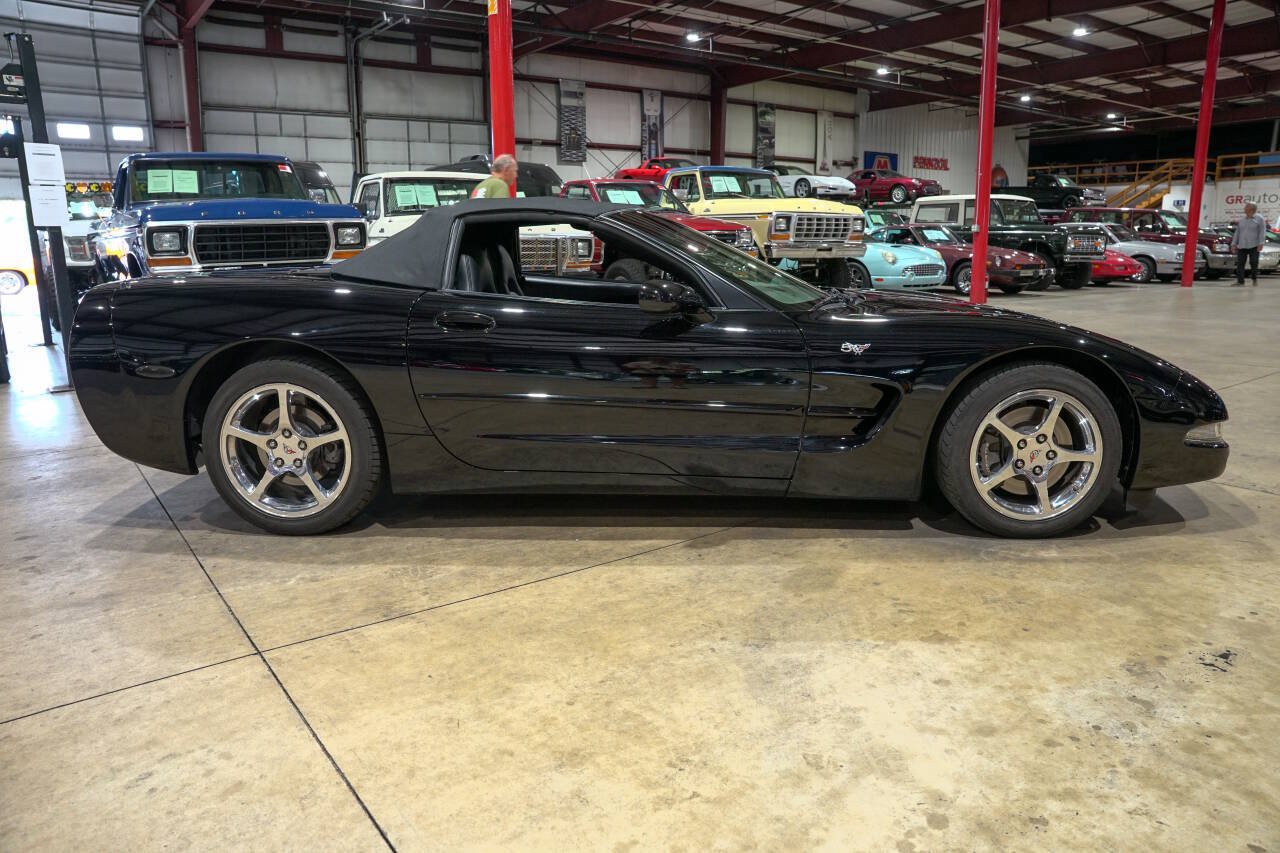 Used 2003 Chevrolet Corvette Convertible w/ Preferred Equipment Group1 RWD image 25
