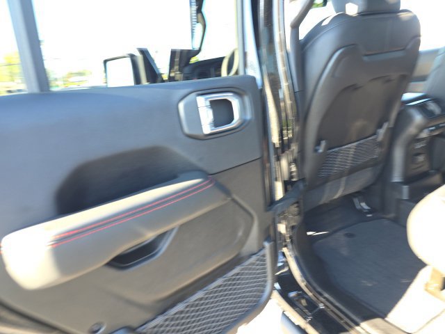 Used 2026 Jeep Wrangler Unlimited Rubicon AWD/4WD image 24