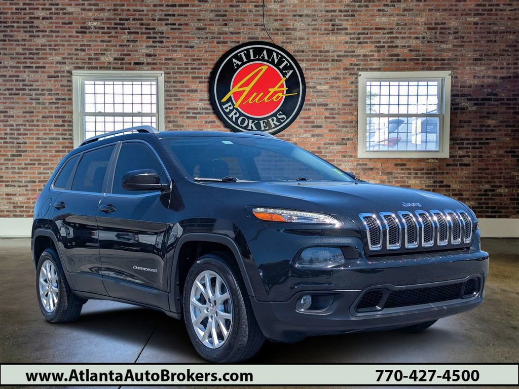 Used 2016 Jeep Cherokee Latitude w/ Comfort/Convenience Group image 1