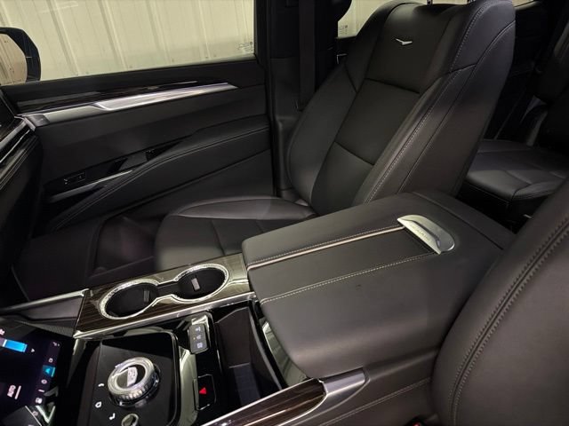 Used 2026 Cadillac Escalade 2WD image 38