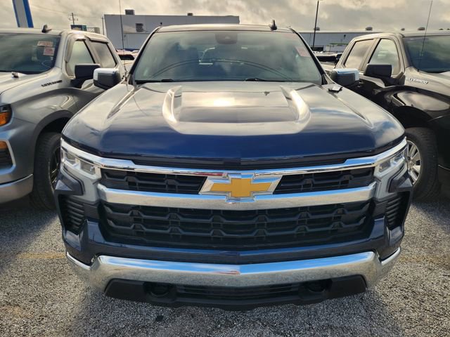 Used 2023 Chevrolet Silverado 1500 LT AWD/4WD image 2