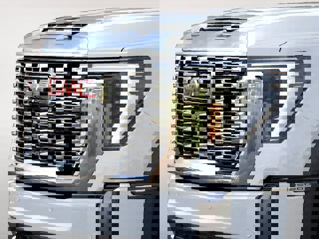 New 2026 GMC Sierra 2500 Denali w/ Denali Reserve Package image 13