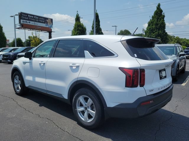 Used 2022 Kia Sorento LX FWD image 6