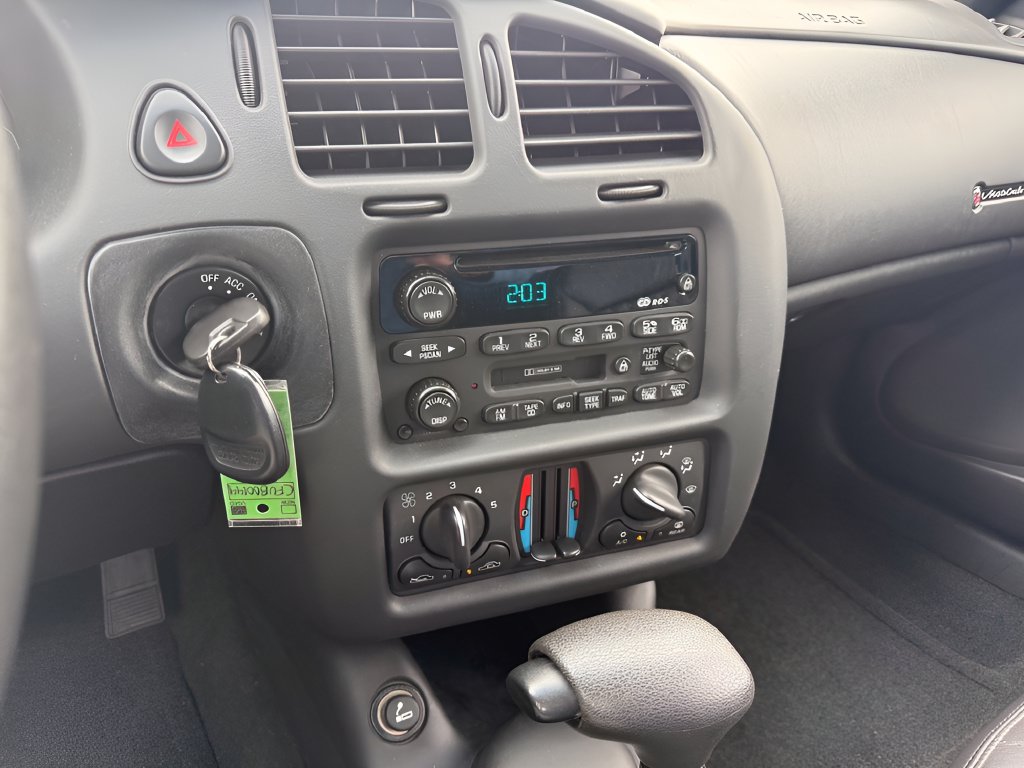 Used 2000 Chevrolet Monte Carlo SS w/ Preferred Equipment Group FWD image 15