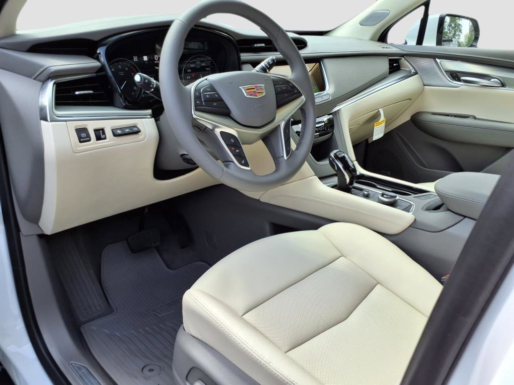 New 2025 Cadillac XT5 Premium Luxury w/ Technology Package image 12