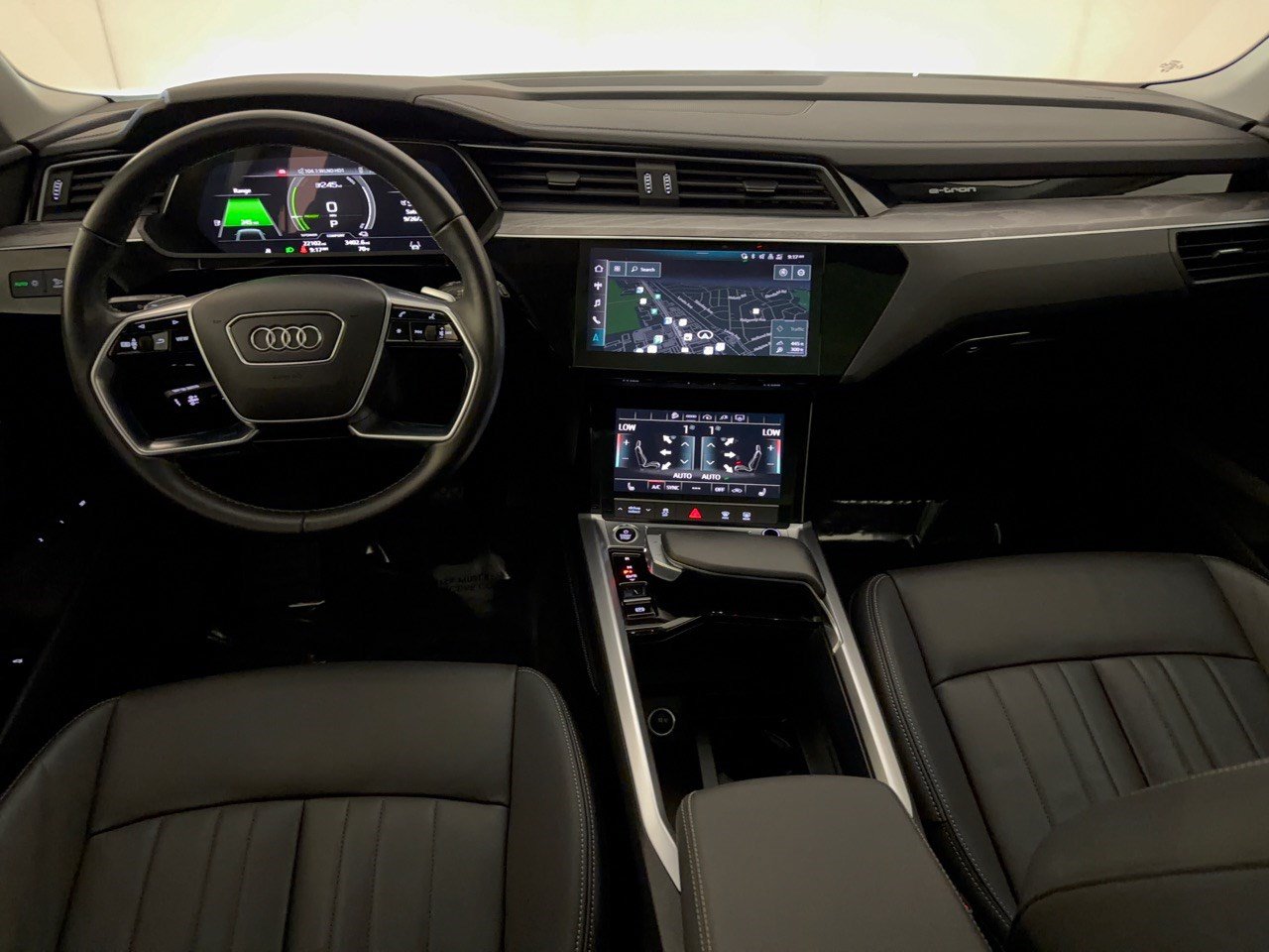 Used 2024 Audi Q8 e-tron Premium AWD/4WD image 17