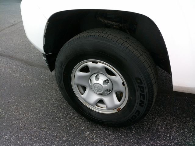 Certified 2022 Toyota Tacoma SR w/ SR Convenience Package image 9