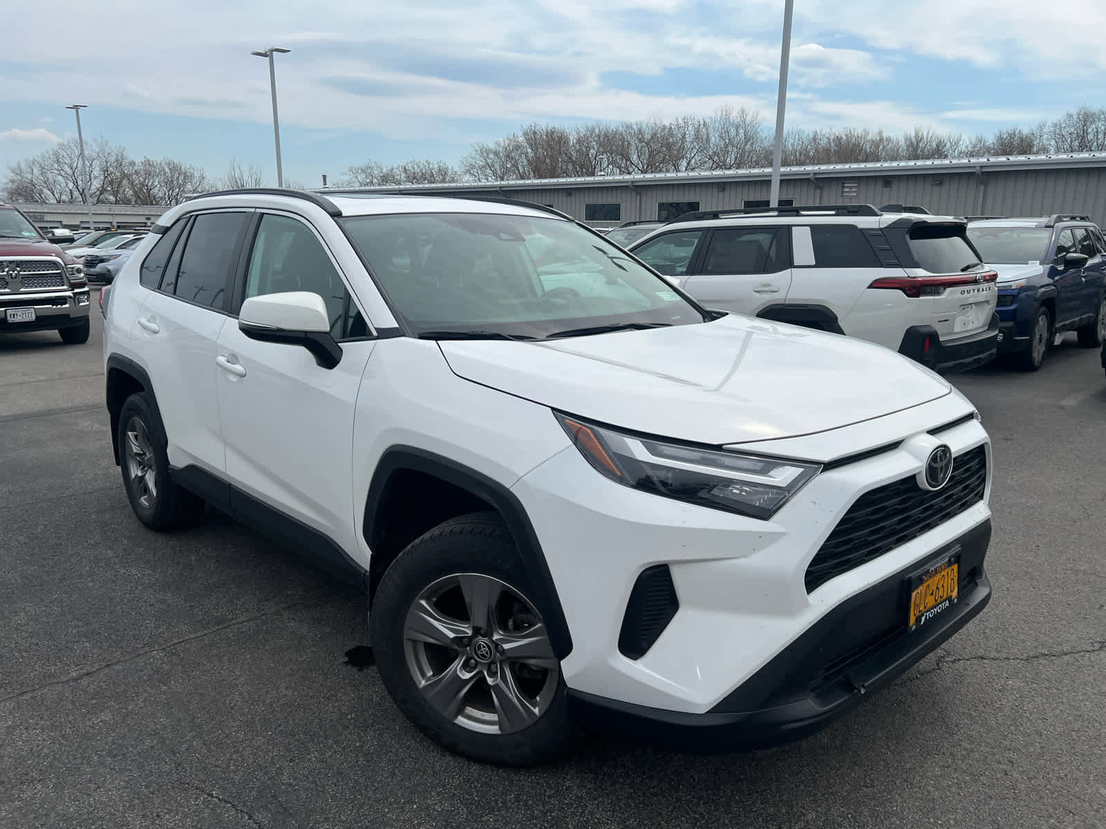Used 2024 Toyota RAV4 XLE w/ Convenience Package image 2