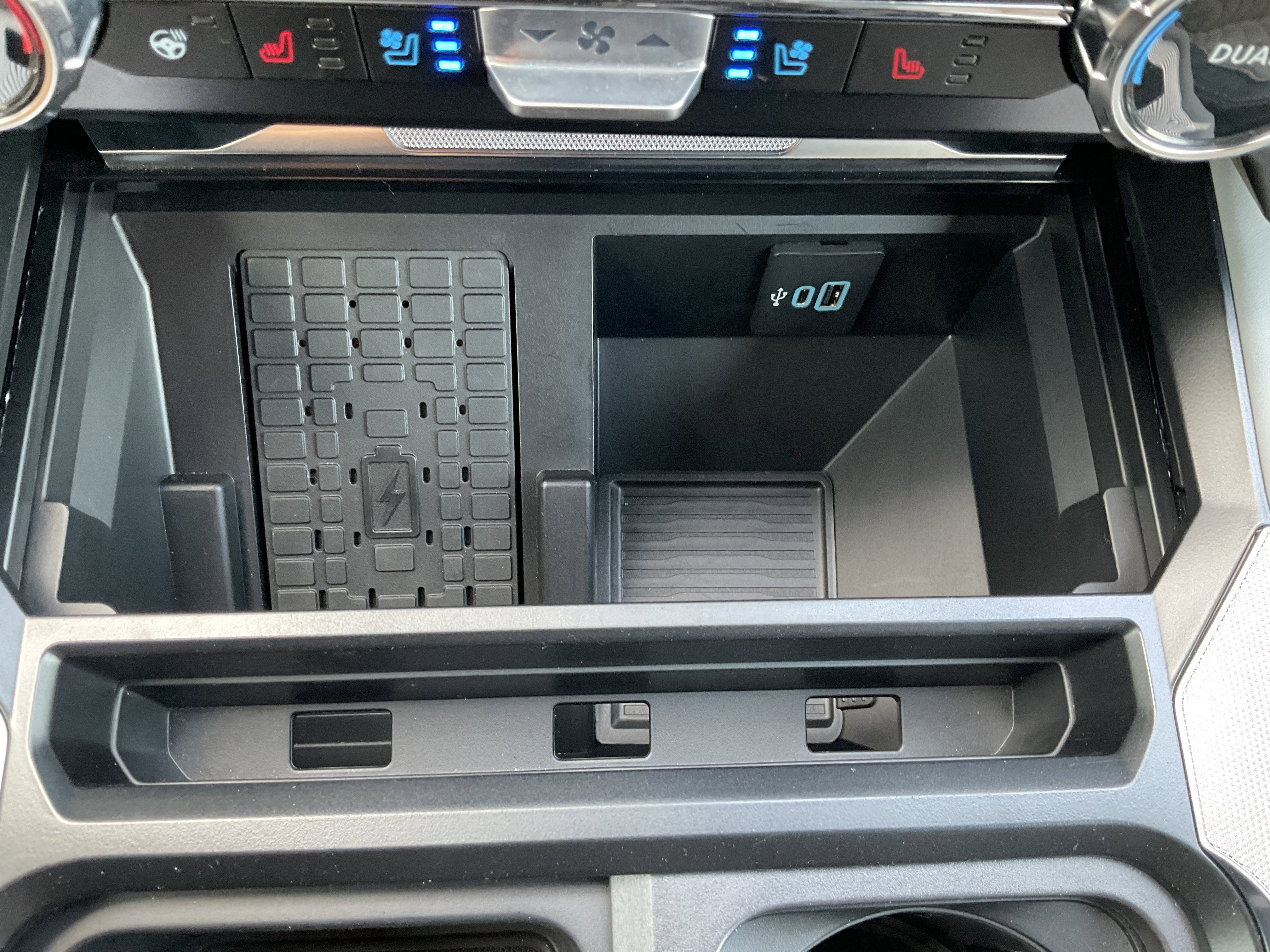 Used 2024 Ford F350 Limited image 20