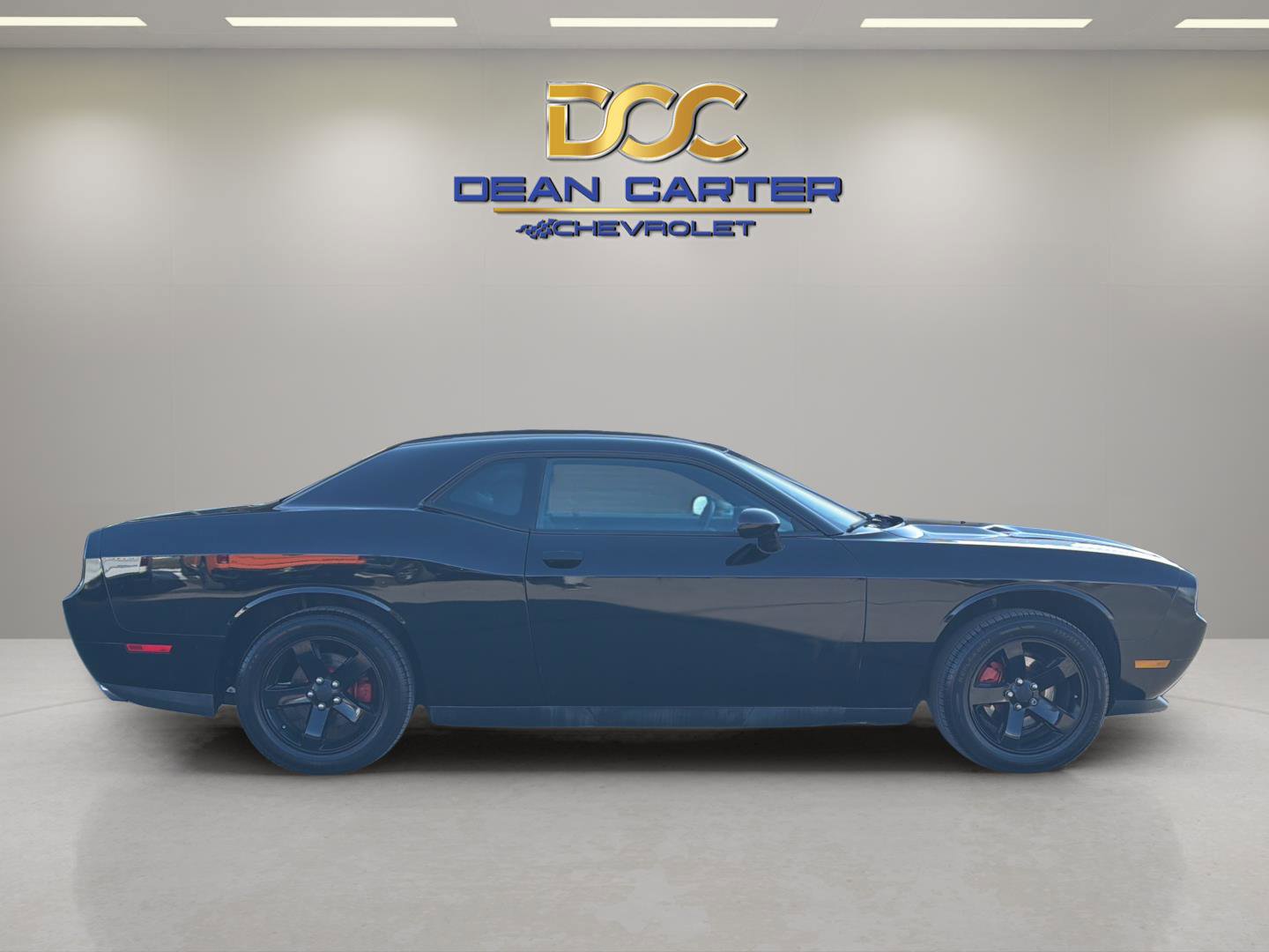 Used 2012 Dodge Challenger SXT RWD image 6