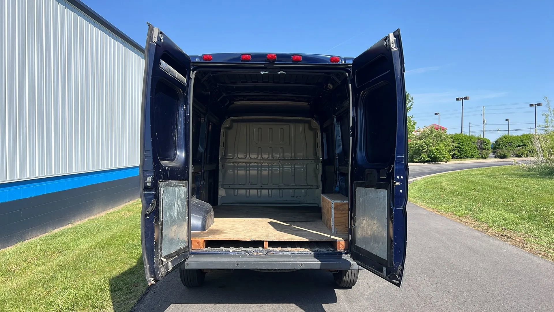 Used 2014 RAM ProMaster 2500 w/ Interior Convenience Group FWD image 11