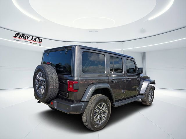 New 2026 Jeep Wrangler Unlimited Sahara AWD/4WD image 3
