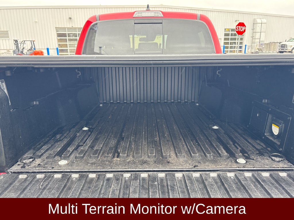 Used 2023 Toyota Tacoma TRD Off-Road w/ Technology Package AWD/4WD image 28