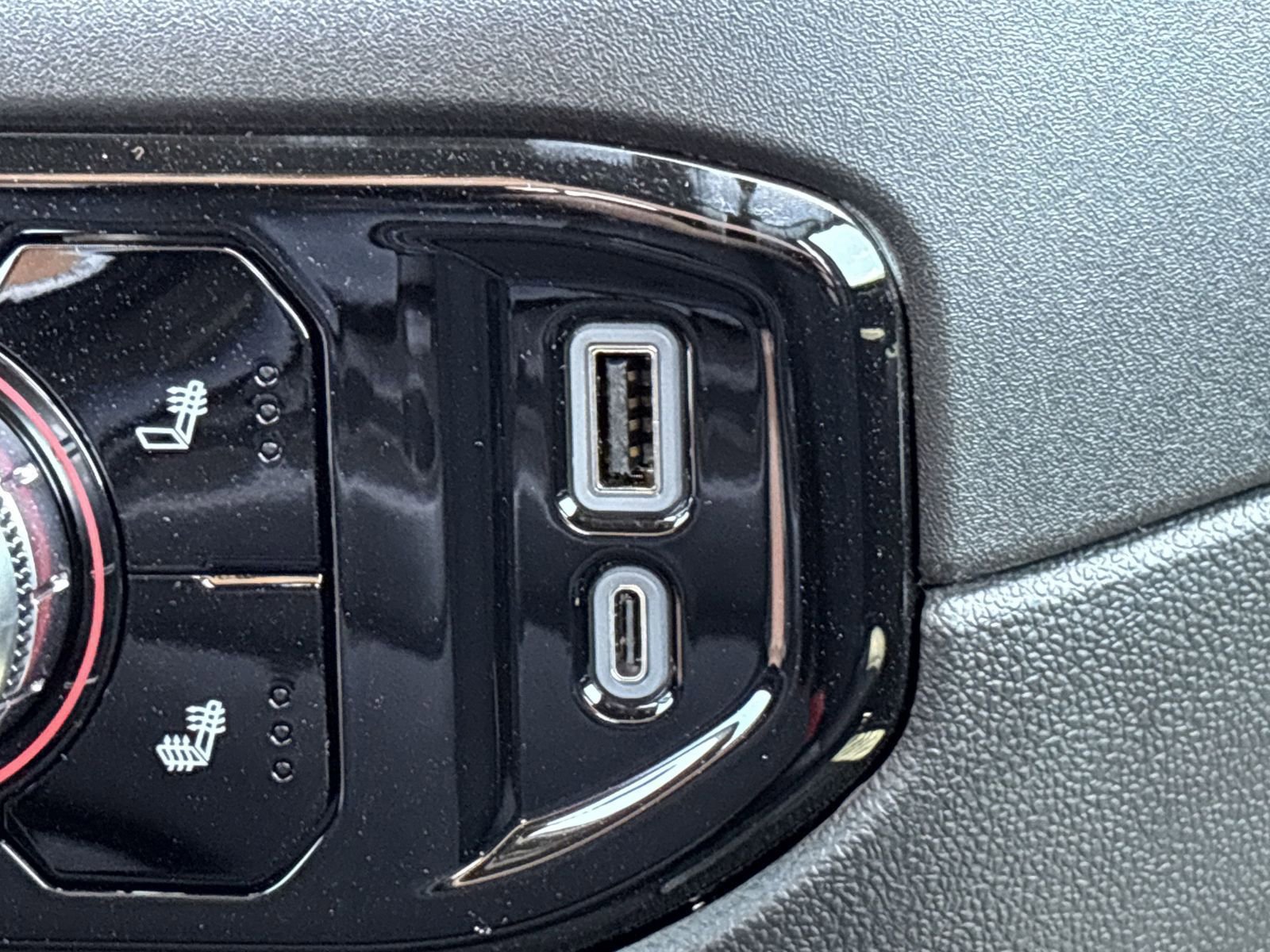 New 2025 GMC Sierra 1500 SLE w/ Preferred Package image 15