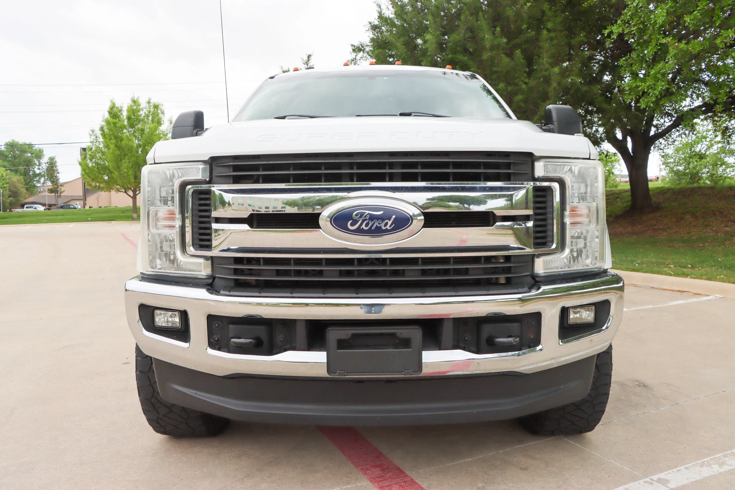 Used 2017 Ford F350 XLT w/ XLT Value Package AWD/4WD image 2