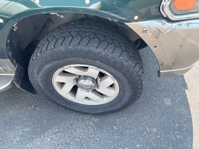 Used 2000 Mitsubishi Montero Sport XLS AWD/4WD image 9