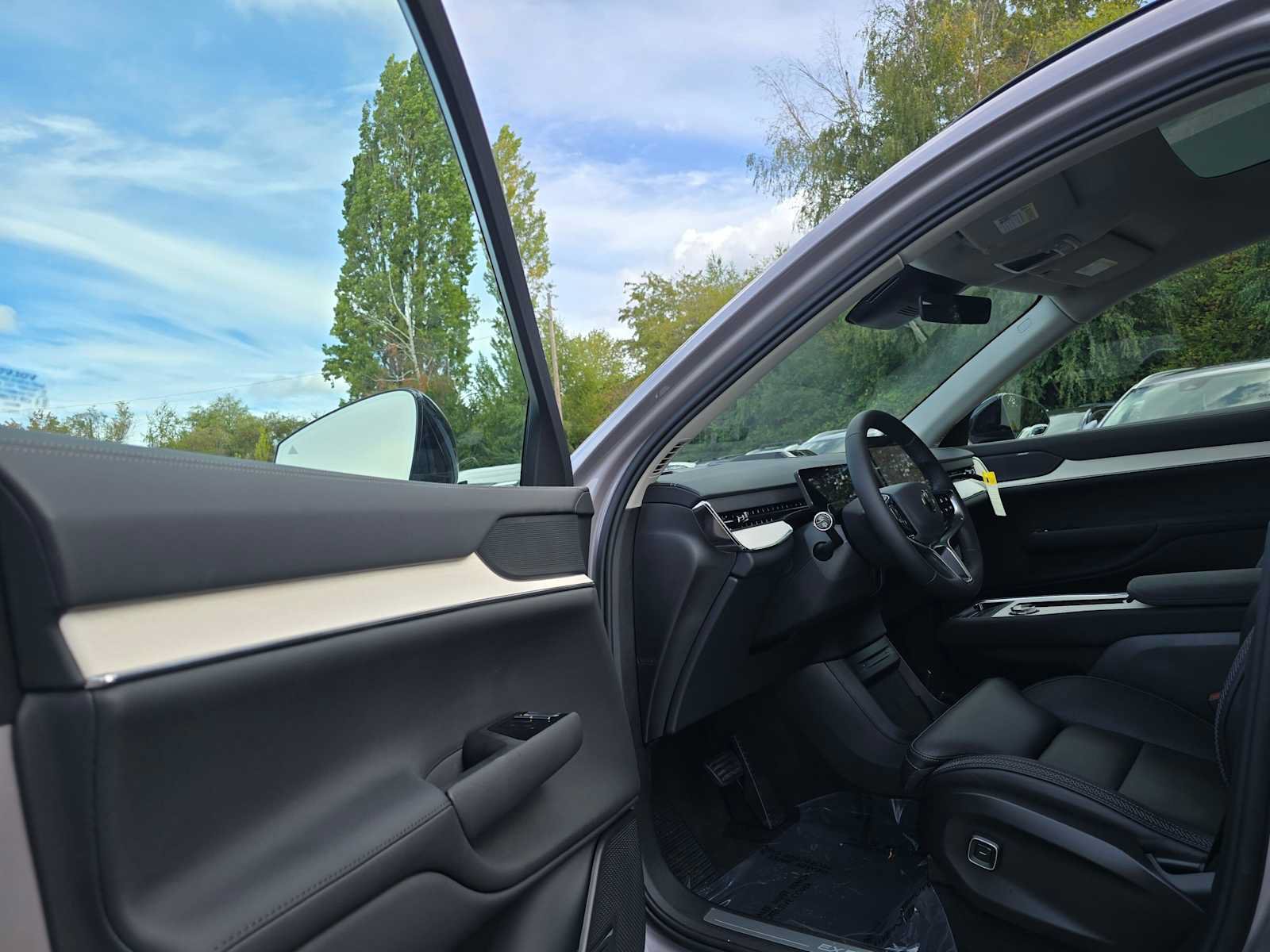 New 2026 Volvo EX90 Ultra AWD/4WD image 21
