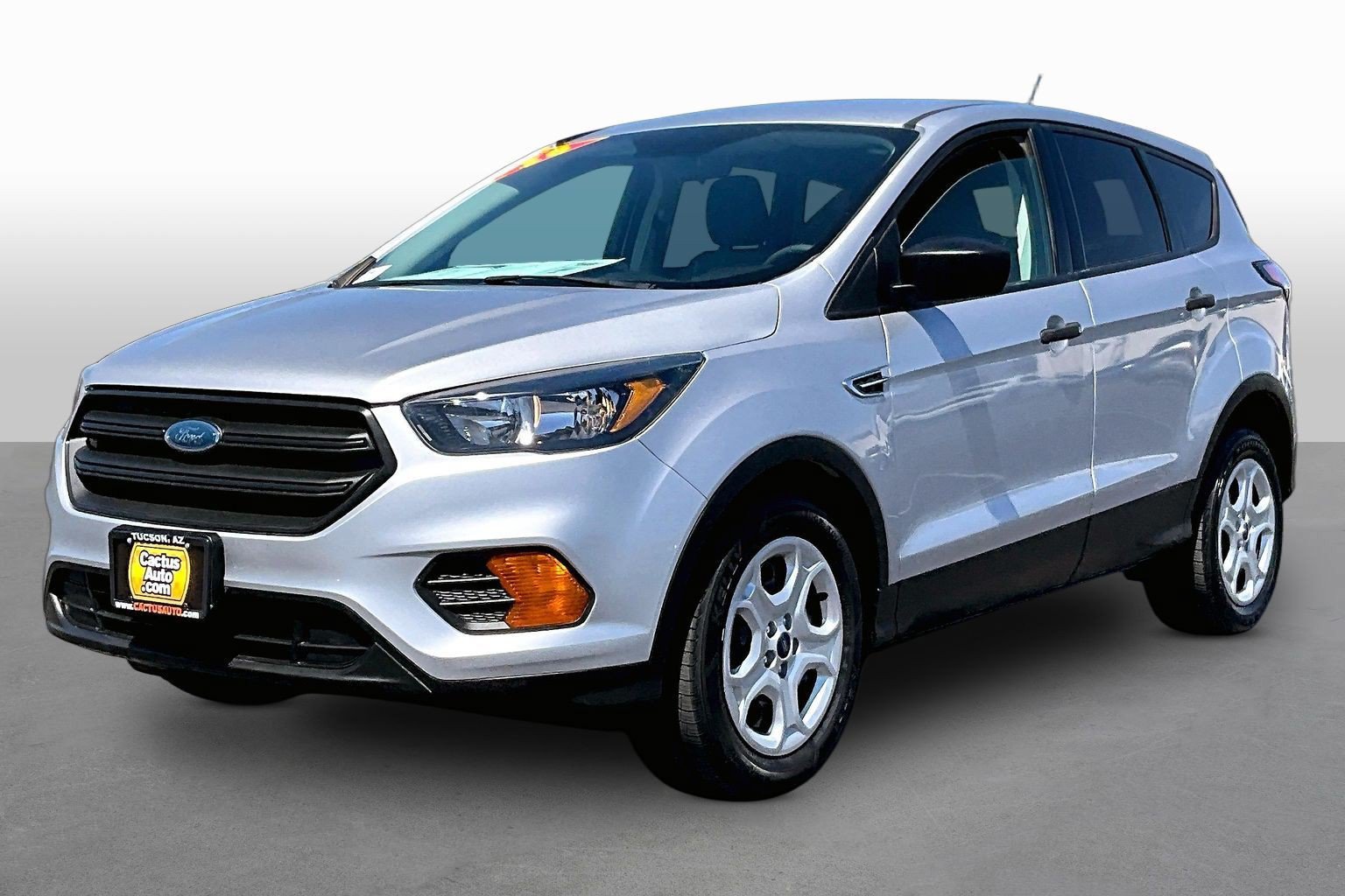 Used 2018 Ford Escape S FWD image 1