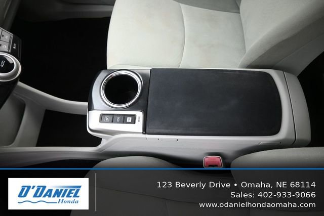 Used 2012 Toyota Prius V Two w/ Preferred Accessory Pkg FWD image 32