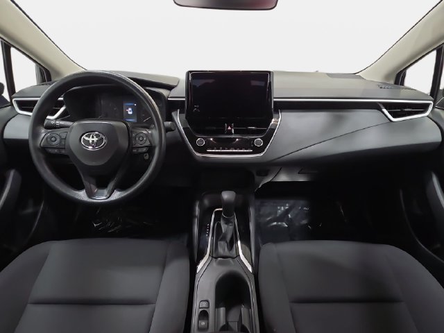Certified 2025 Toyota Corolla LE FWD image 9