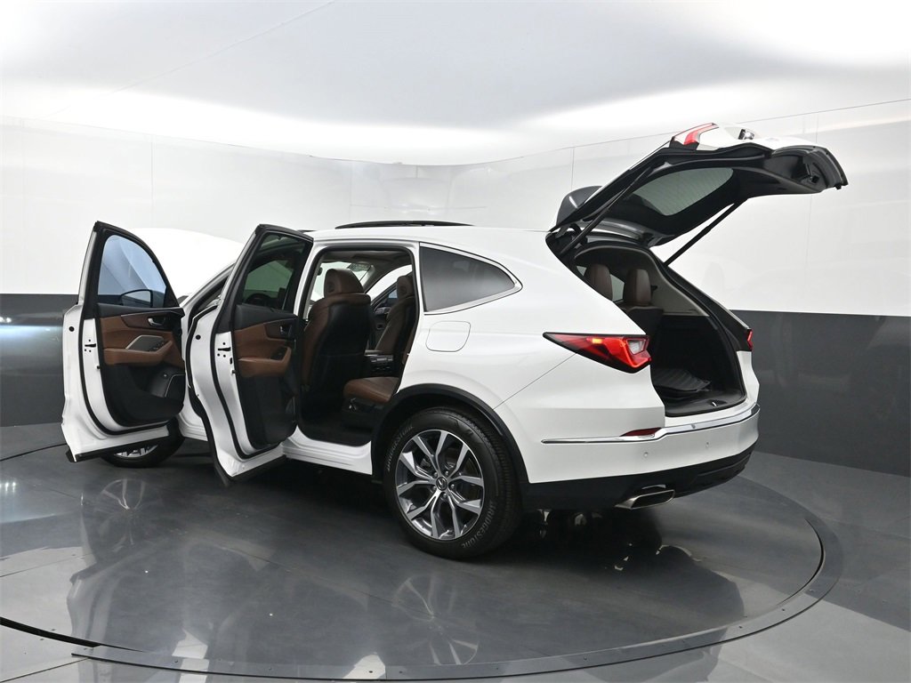 Used 2023 Acura MDX SH-AWD w/ Technology Package image 44