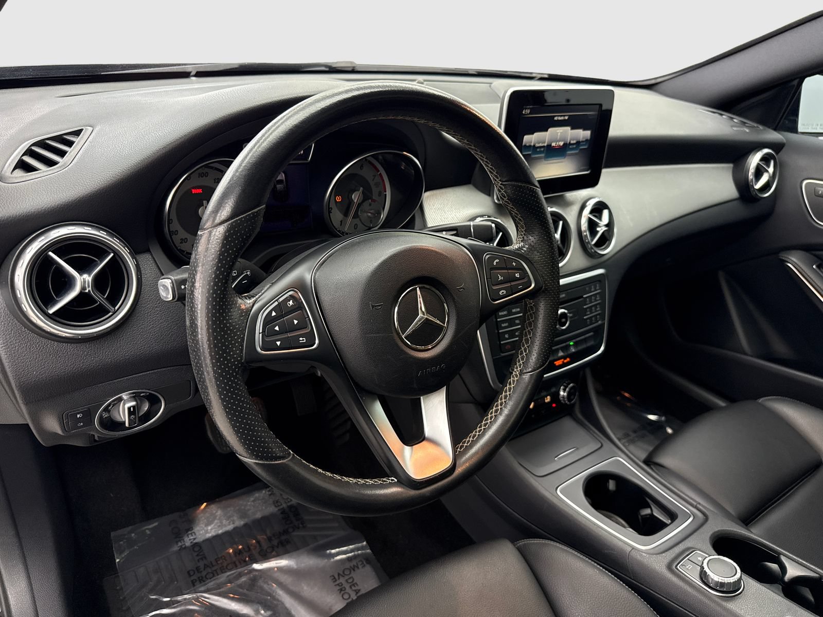 Used 2017 Mercedes-Benz GLA 250 image 18
