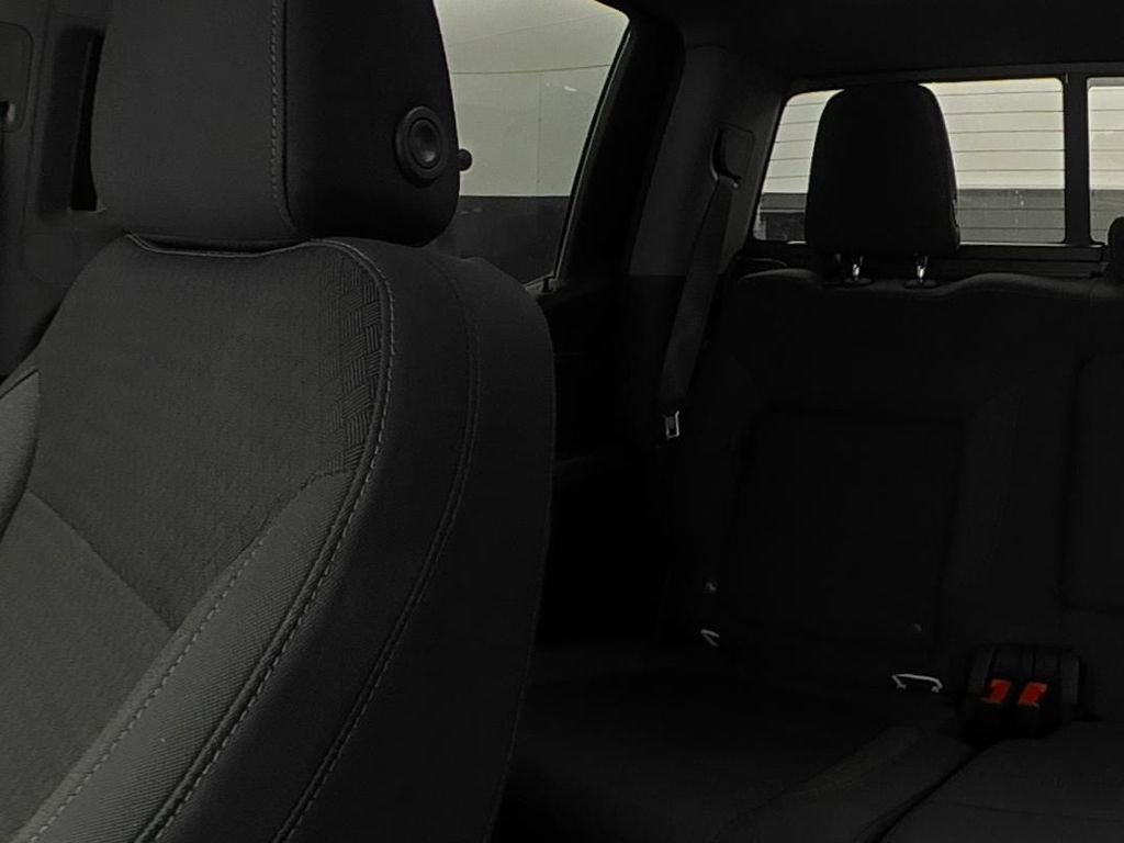 Used 2020 Chevrolet Silverado 1500 RST w/ All-Star Edition RWD image 9