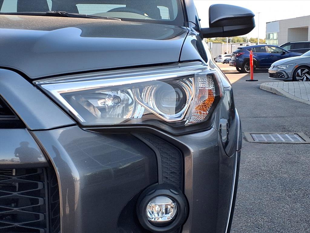 Used 2022 Toyota 4Runner SR5 image 21