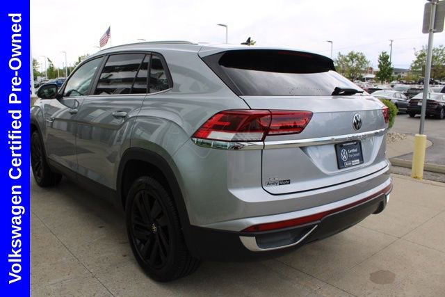 Used 2023 Volkswagen Atlas Cross Sport SE w/ Black Wheel Package AWD/4WD image 4