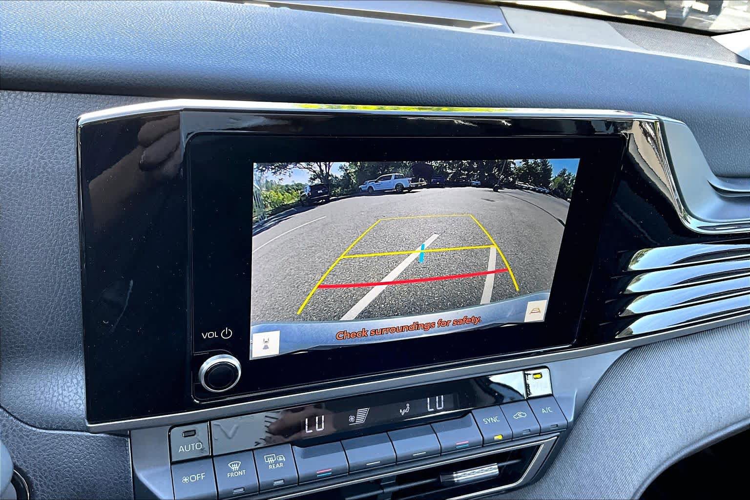 Used 2025 Toyota Camry LE w/ Convenience Package image 26