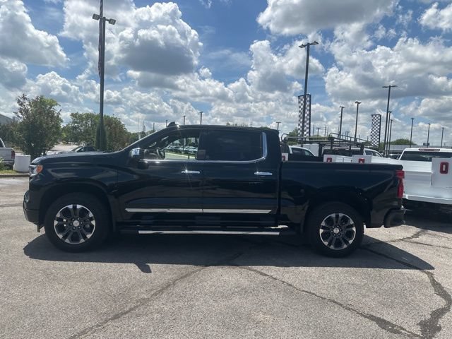 New 2026 Chevrolet Silverado 1500 High Country w/ LPO, Dark Essentials Package AWD/4WD image 6