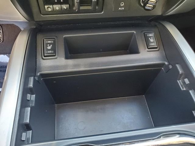 Used 2017 Nissan Titan SV image 22