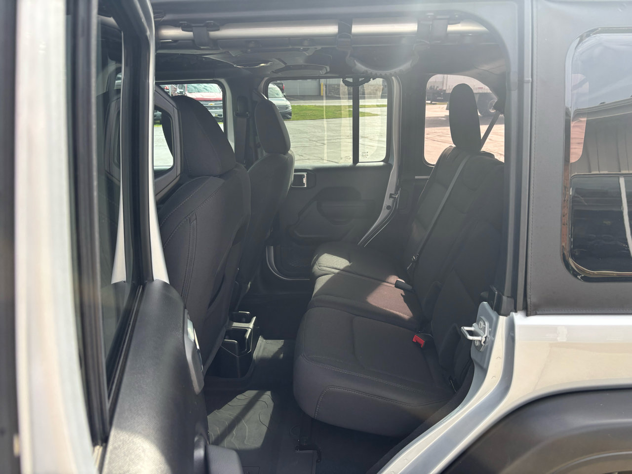 Used 2023 Jeep Wrangler Unlimited Sport image 10