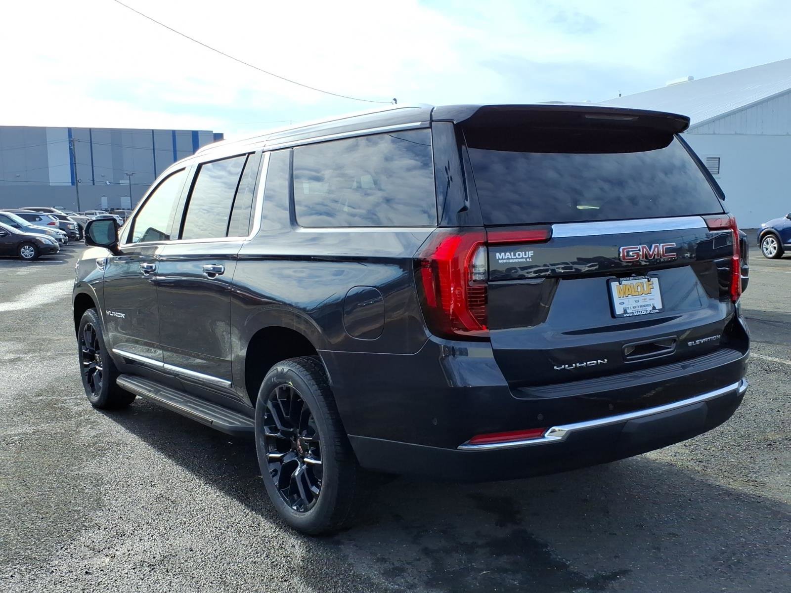 New 2026 GMC Yukon XL Elevation image 4