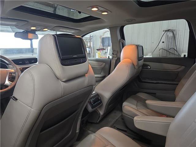 Used 2017 Chevrolet Traverse Premier image 16