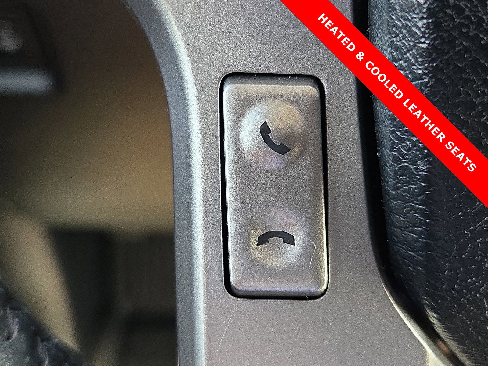 Used 2022 Toyota 4Runner Limited image 21