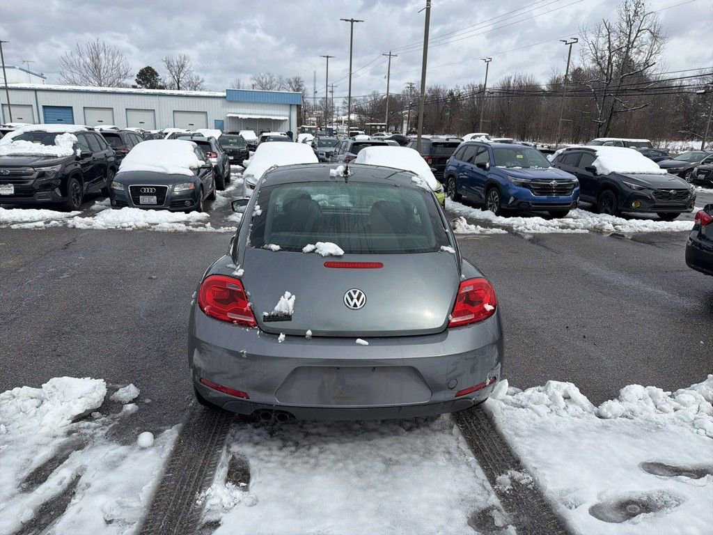 Used 2012 Volkswagen Beetle 2.5 image 5