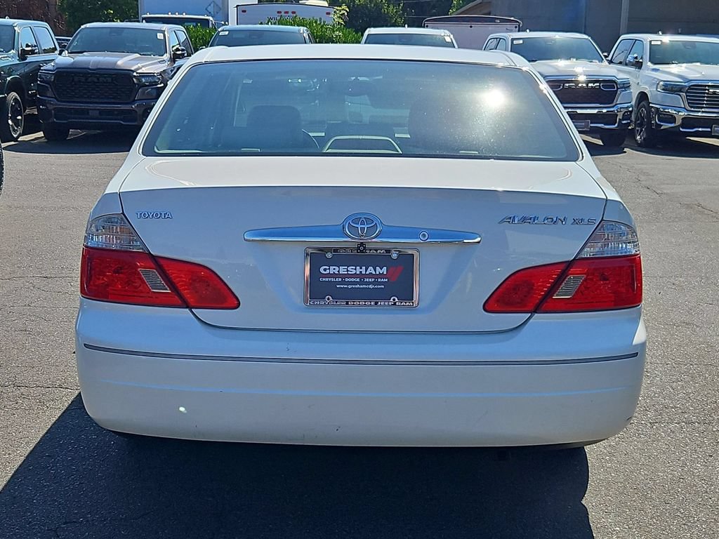 Used 2004 Toyota Avalon XLS FWD image 6