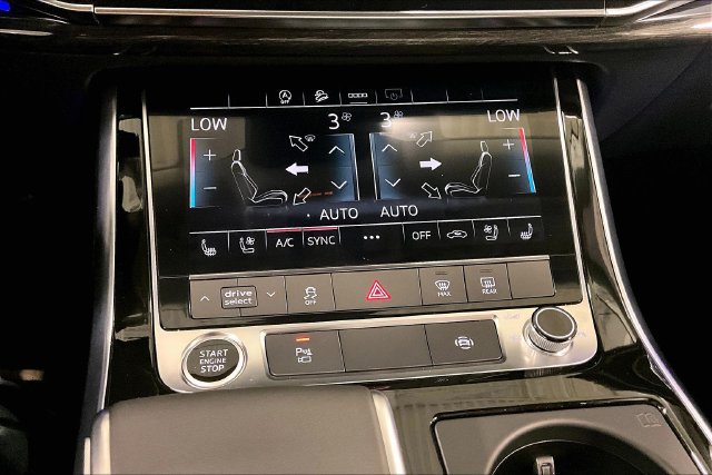 Used 2025 Audi Q8 Premium Plus AWD/4WD image 32