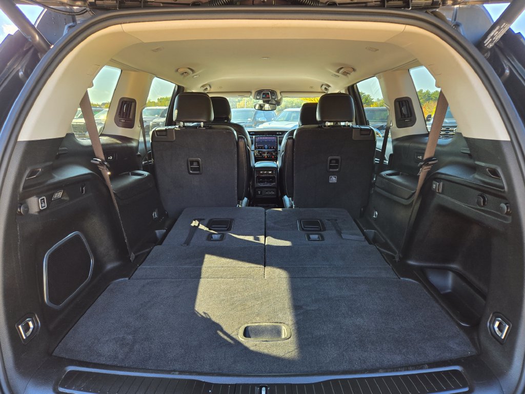 Used 2022 Jeep Grand Cherokee L Limited AWD/4WD image 11