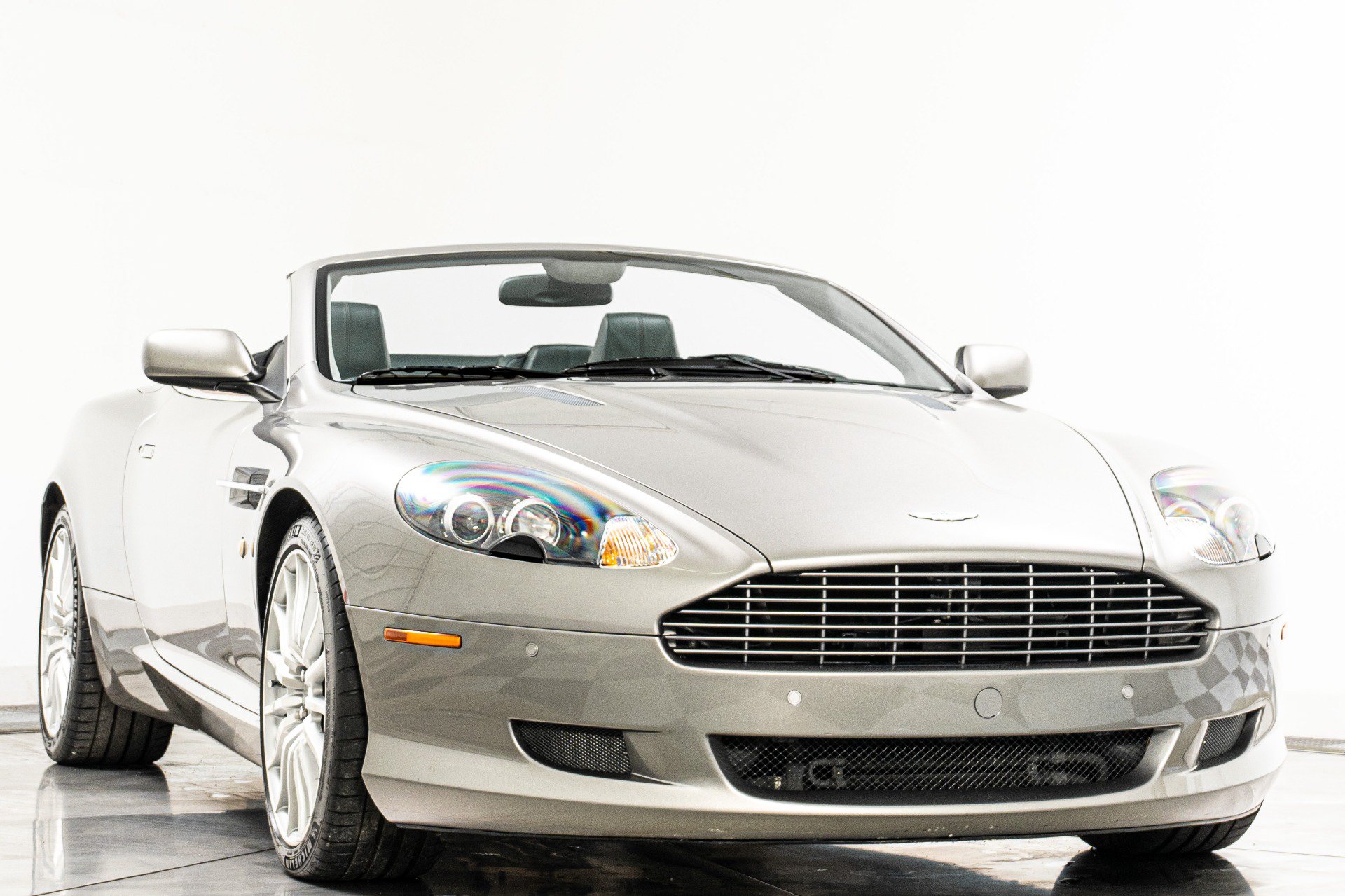 Used 2008 Aston Martin DB9 Volante RWD image 3