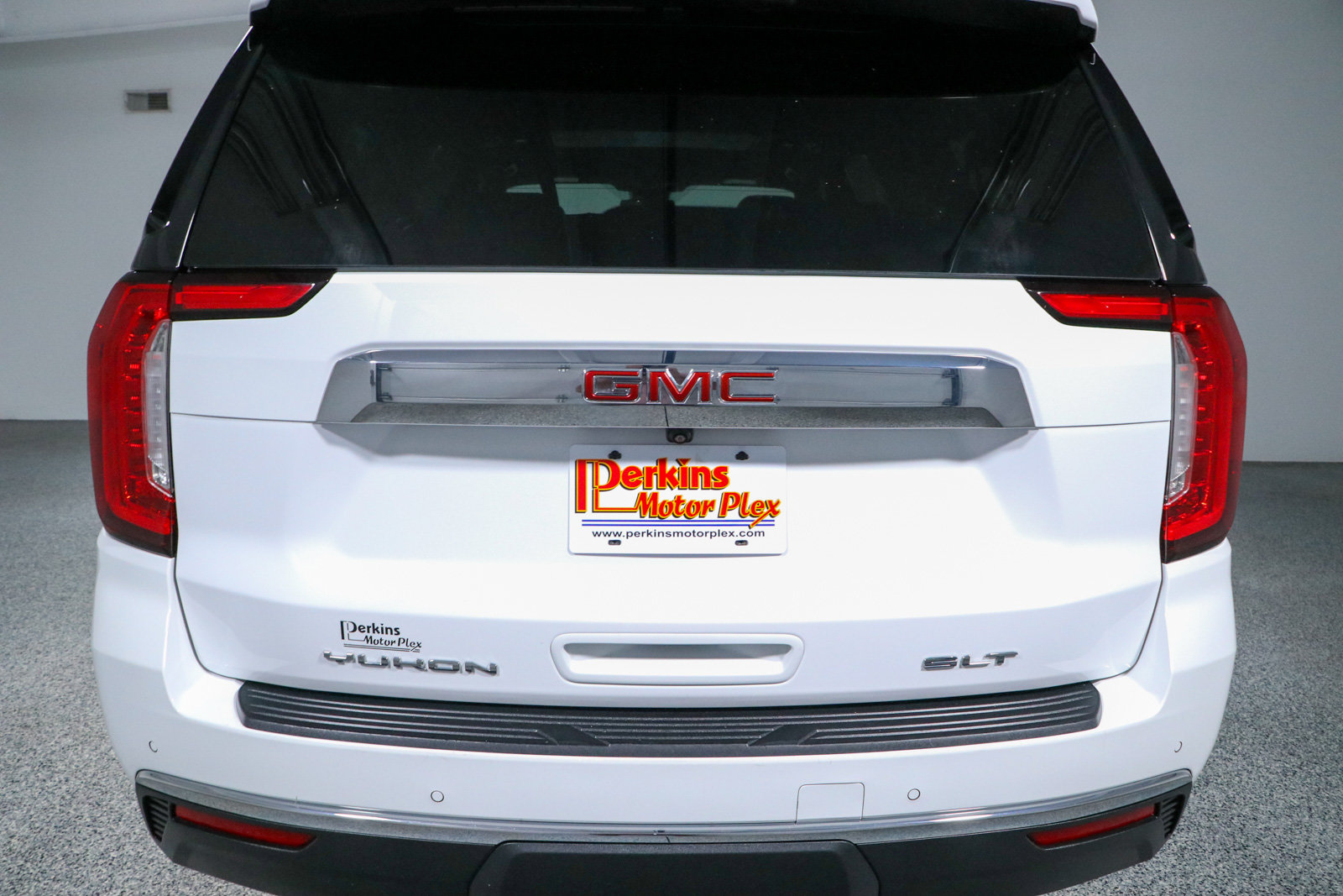 Used 2023 GMC Yukon XL SLT AWD/4WD image 8
