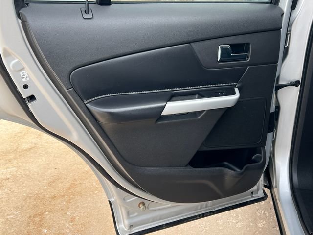 Used 2011 Ford Edge SE w/ 101A Rapid Spec Order Code image 26