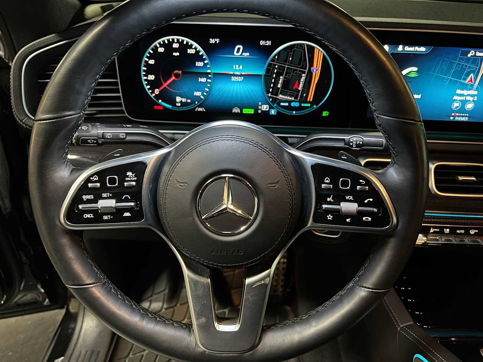 Used 2023 Mercedes-Benz GLS 580 4MATIC image 28