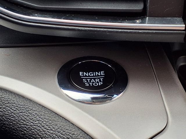 Used 2023 Ford Explorer XLT w/ Equipment Group 202A image 24