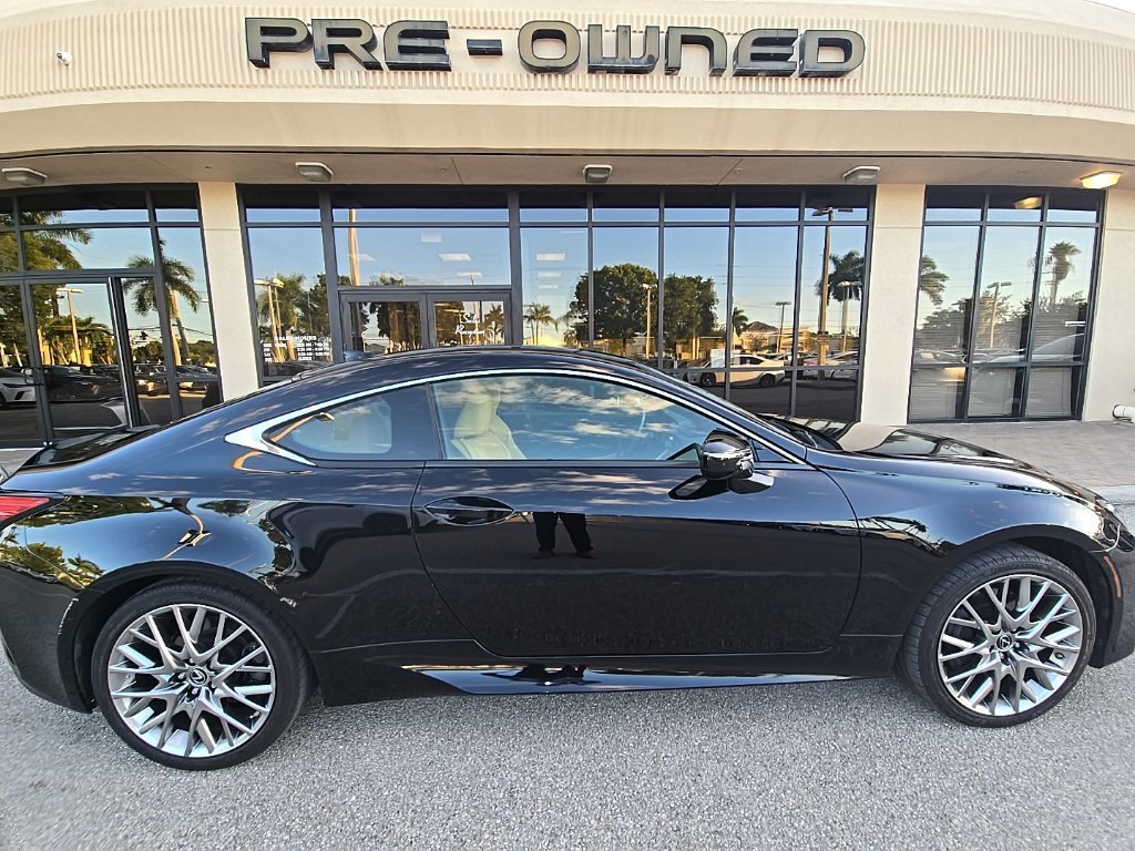 Used 2019 Lexus RC 300 AWD image 3