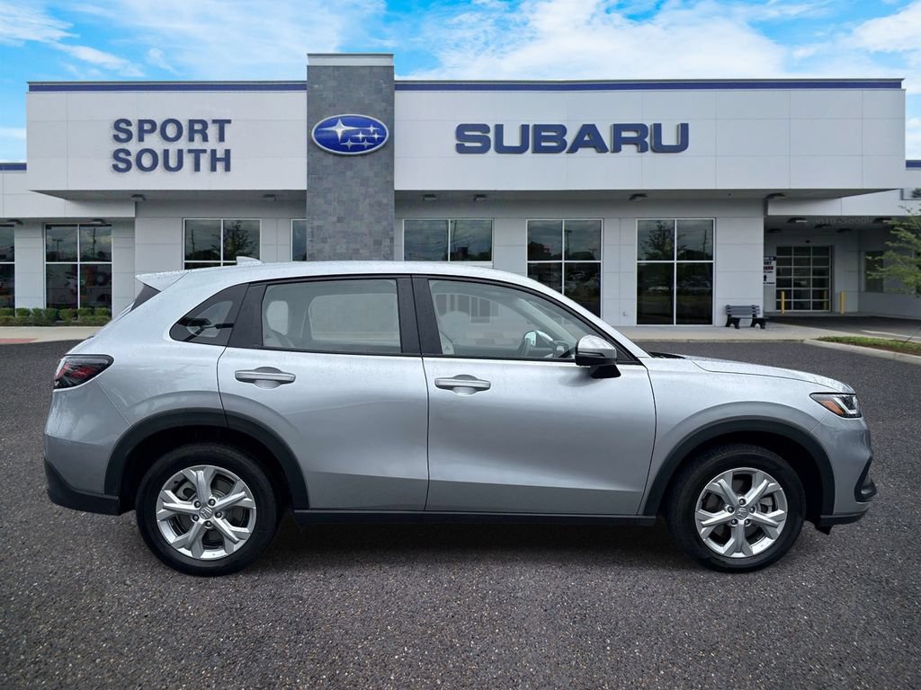 Used 2024 Honda HR-V LX image 2