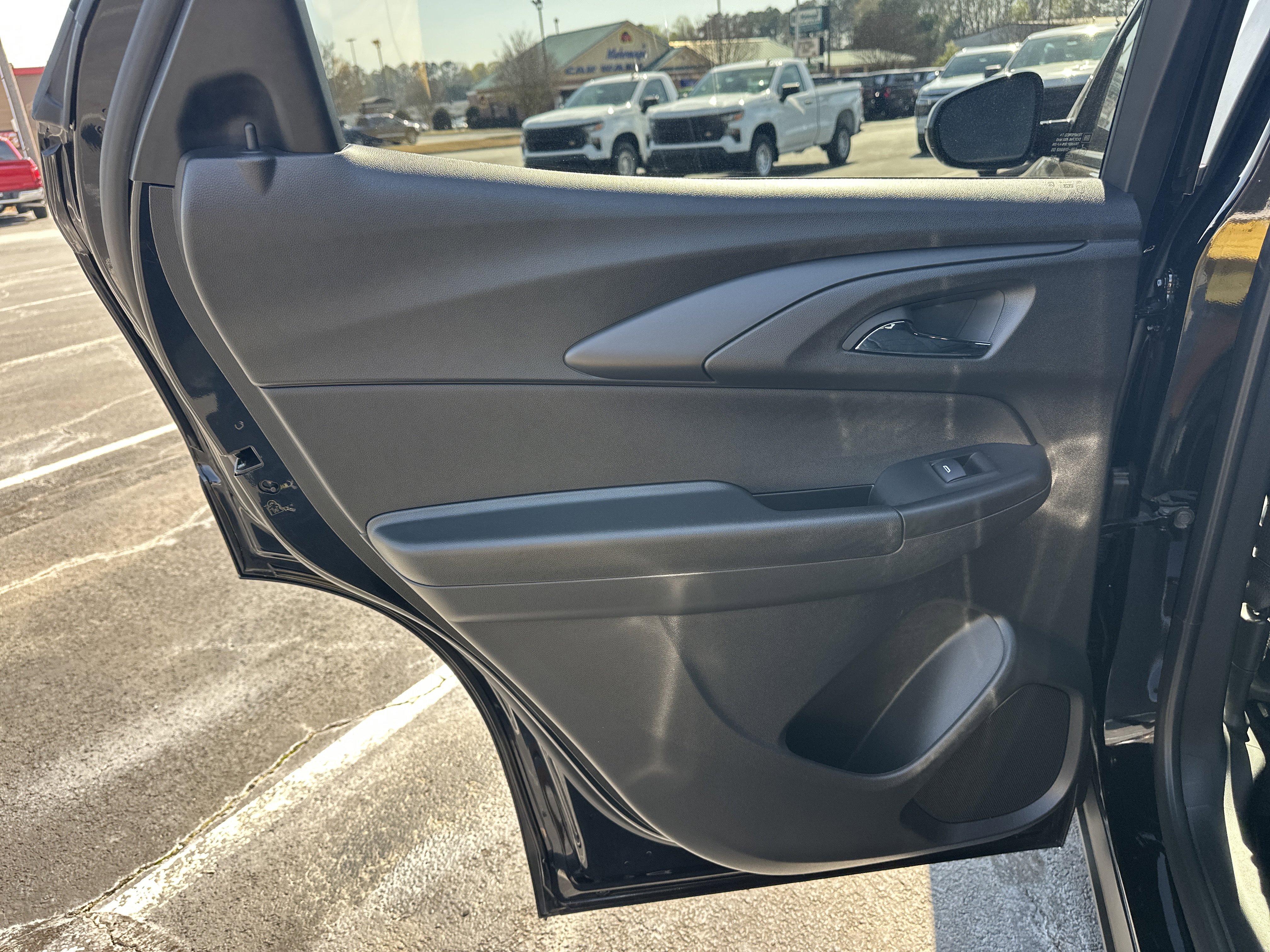 Used 2025 Chevrolet TrailBlazer RS w/ Convenience Package image 22