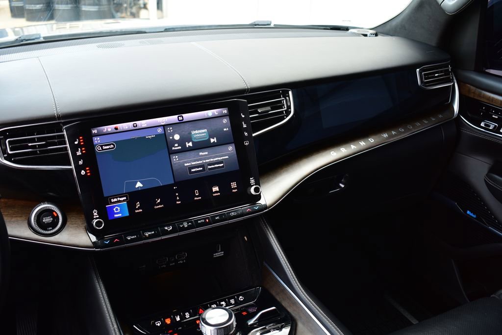 Used 2022 Jeep Grand Wagoneer Series II w/ Premium Group II image 43